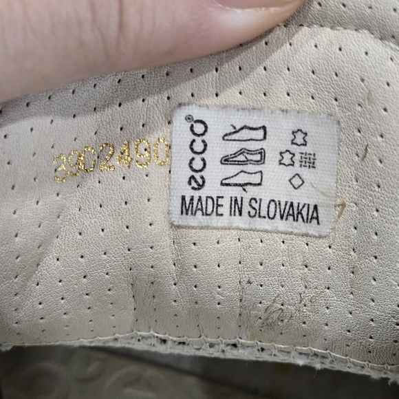 Ecco Women's Orange Leather Sneakers with Blue Soles - Picture 6 of 8